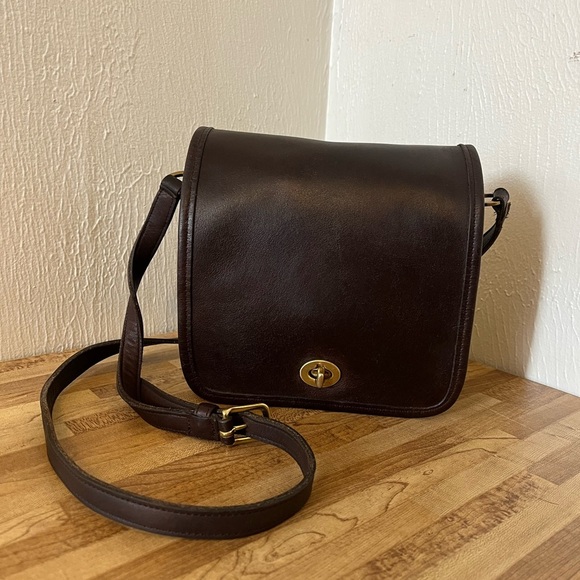 Vintage Coach Companion Flap Mahogany Leather Crossbody Adj. Strap Handbag 9076 - Picture 1 of 13